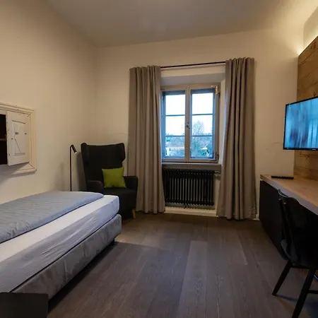 Alte Zollstation- Historical Building فندق 4*