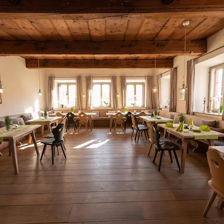 Alte Zollstation- Historical Building فندق
