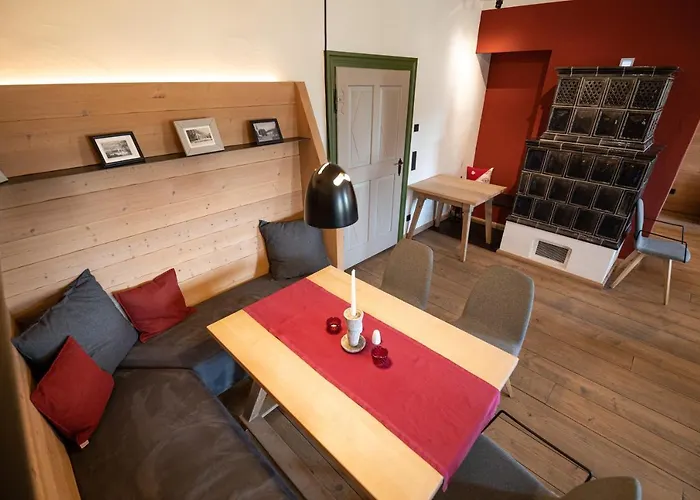 Otel Alte Zollstation- Historical Building Pittenhart