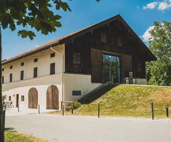 فندق Alte Zollstation- Historical Building Pittenhart
