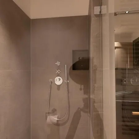 Hotel Alte Zollstation- Historical Building 4*