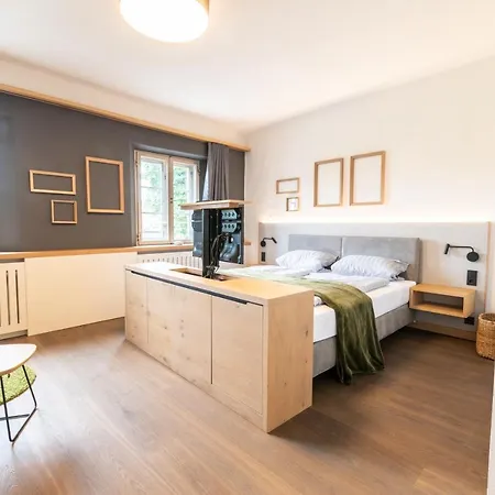 Alte Zollstation- Historical Building Hotel Pittenhart