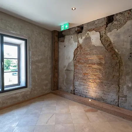 Alte Zollstation- Historical Building Hotel Pittenhart