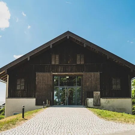 Alte Zollstation- Historical Building Отель Pittenhart