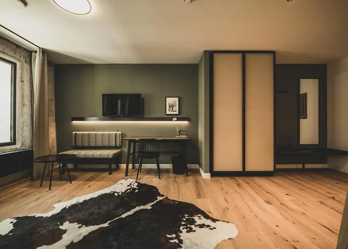 מלון Alte Zollstation- Historical Building 4*